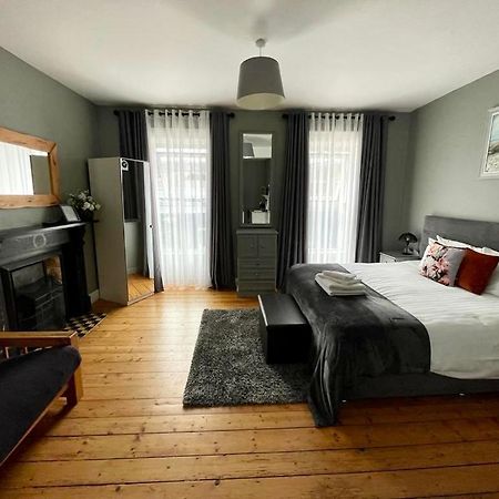 6 New Street Selfcatering Bnb Studio 1 Бэнтри Экстерьер фото