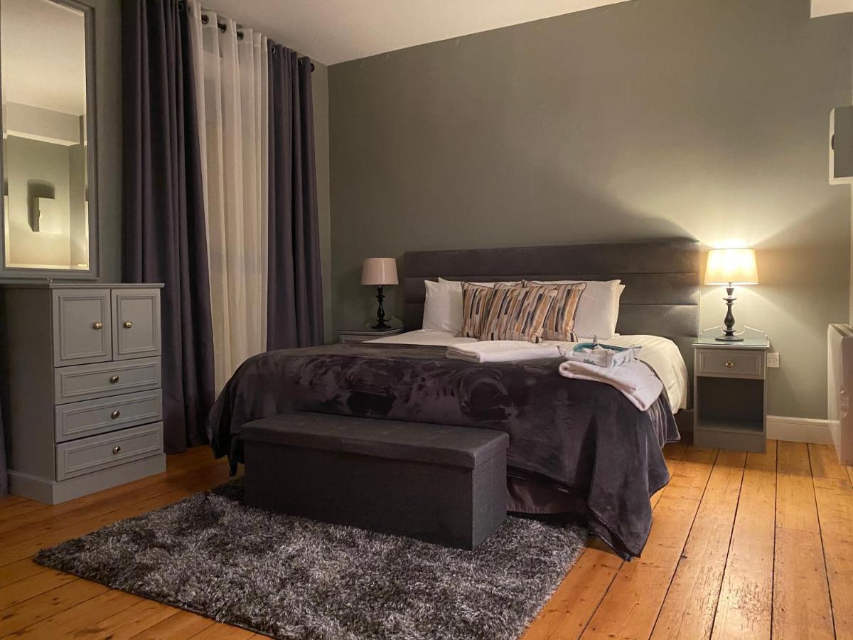 6 New Street Selfcatering Bnb Studio 1 Бэнтри Экстерьер фото