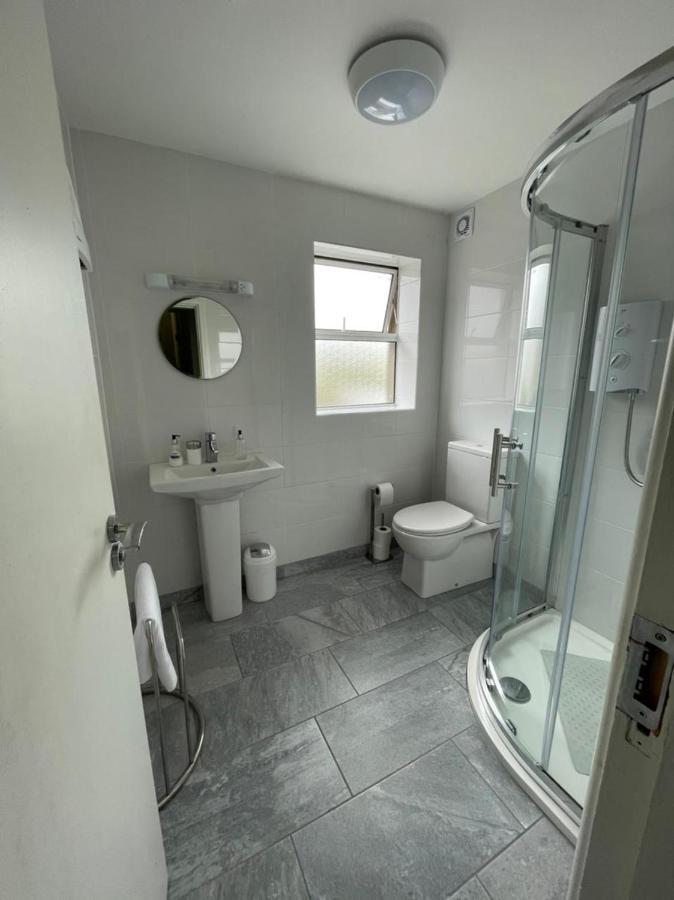 6 New Street Selfcatering Bnb Studio 1 Бэнтри Экстерьер фото