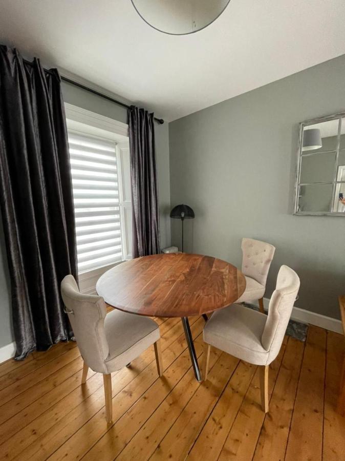 6 New Street Selfcatering Bnb Studio 1 Бэнтри Экстерьер фото